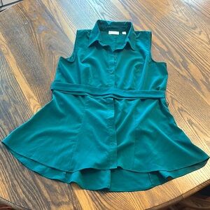 New York & Company Sleeveless Green Peplum Top